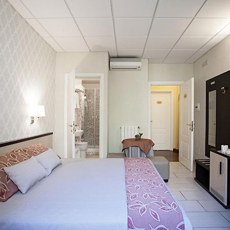 Hotel Domus Palatina à Rome Extérieur photo